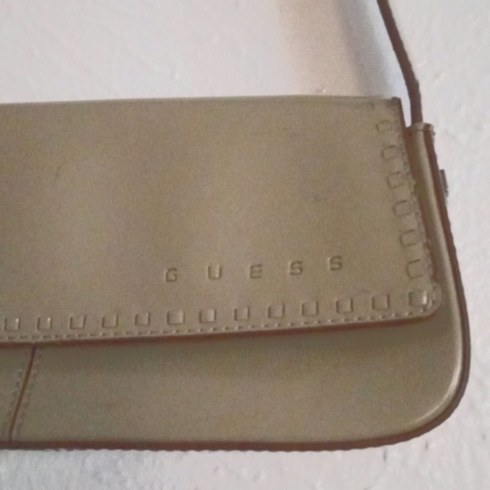 Guess. Purse. Patent Olive.